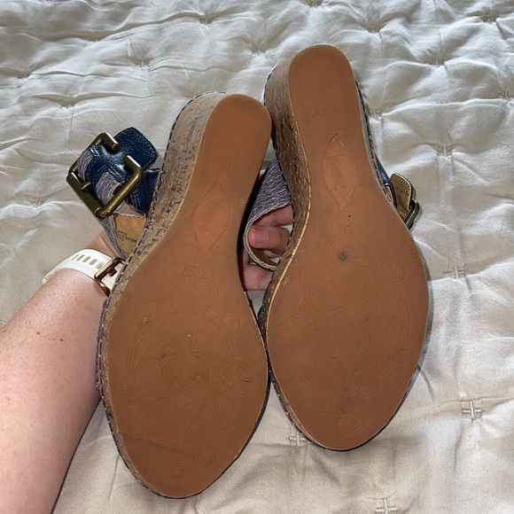 Sandals - Picture 4 of 4